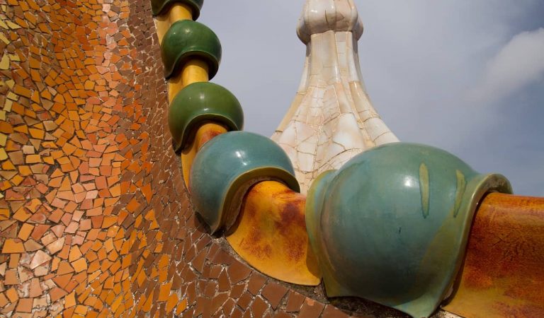 Gaudí Experiència, una nova forma d’apropar-se interactivament a l’obra d’Antoni Gaudí.