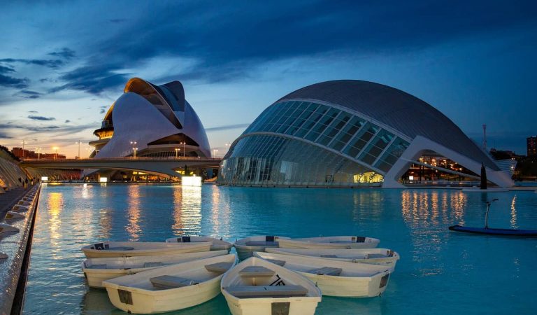 València agafa el relleu de Barcelona en el rànquing de la CNN de les millors ciutats per fer turisme