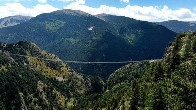 Andorra inaugura el Pont Tibetà de Canillo, el segon més llarg del món.